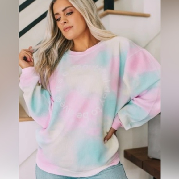 Whitney Simmons it’s a beautiful day to be alive sweatshirt - Picture 1 of 3